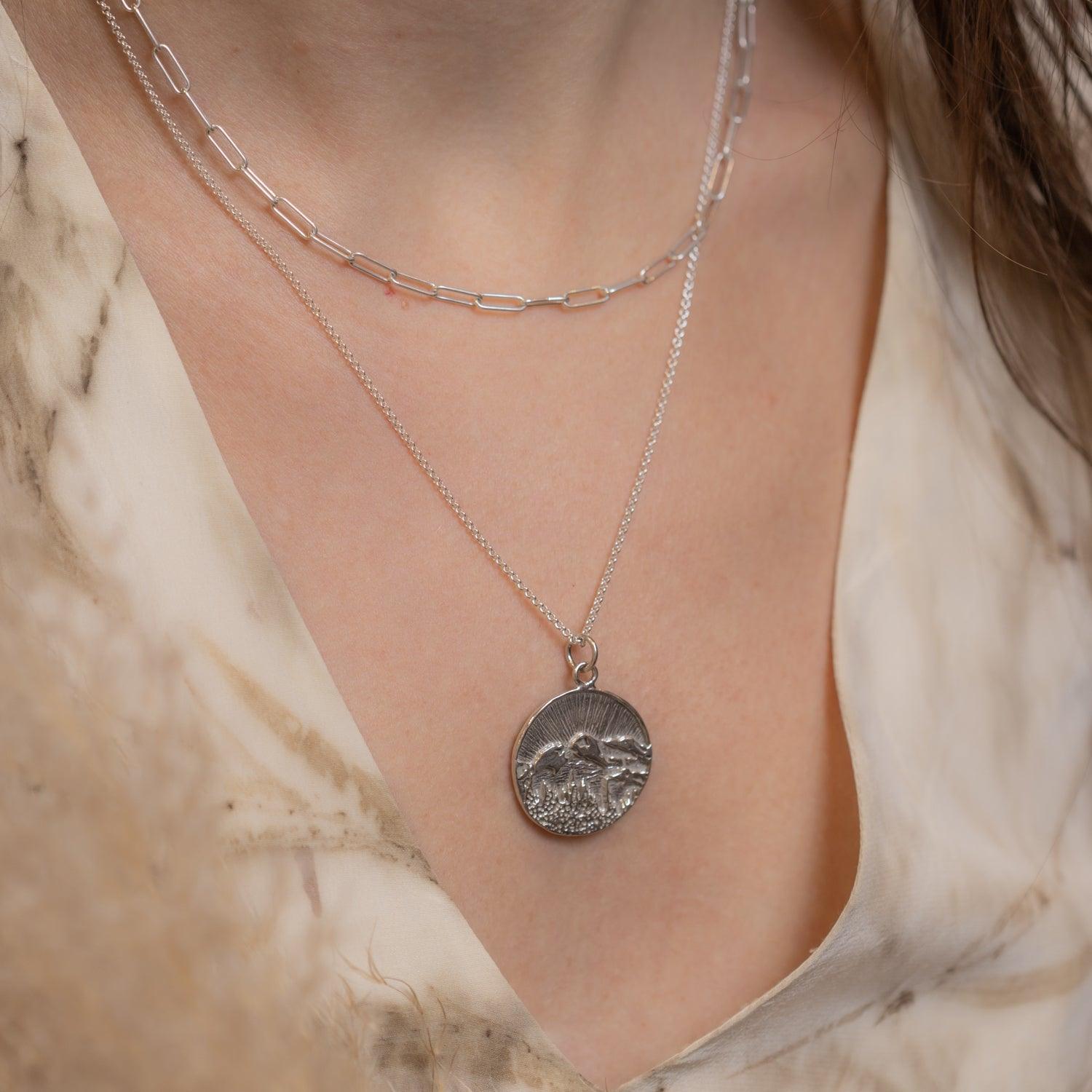 Begbie Pendant - Kat Cadegan