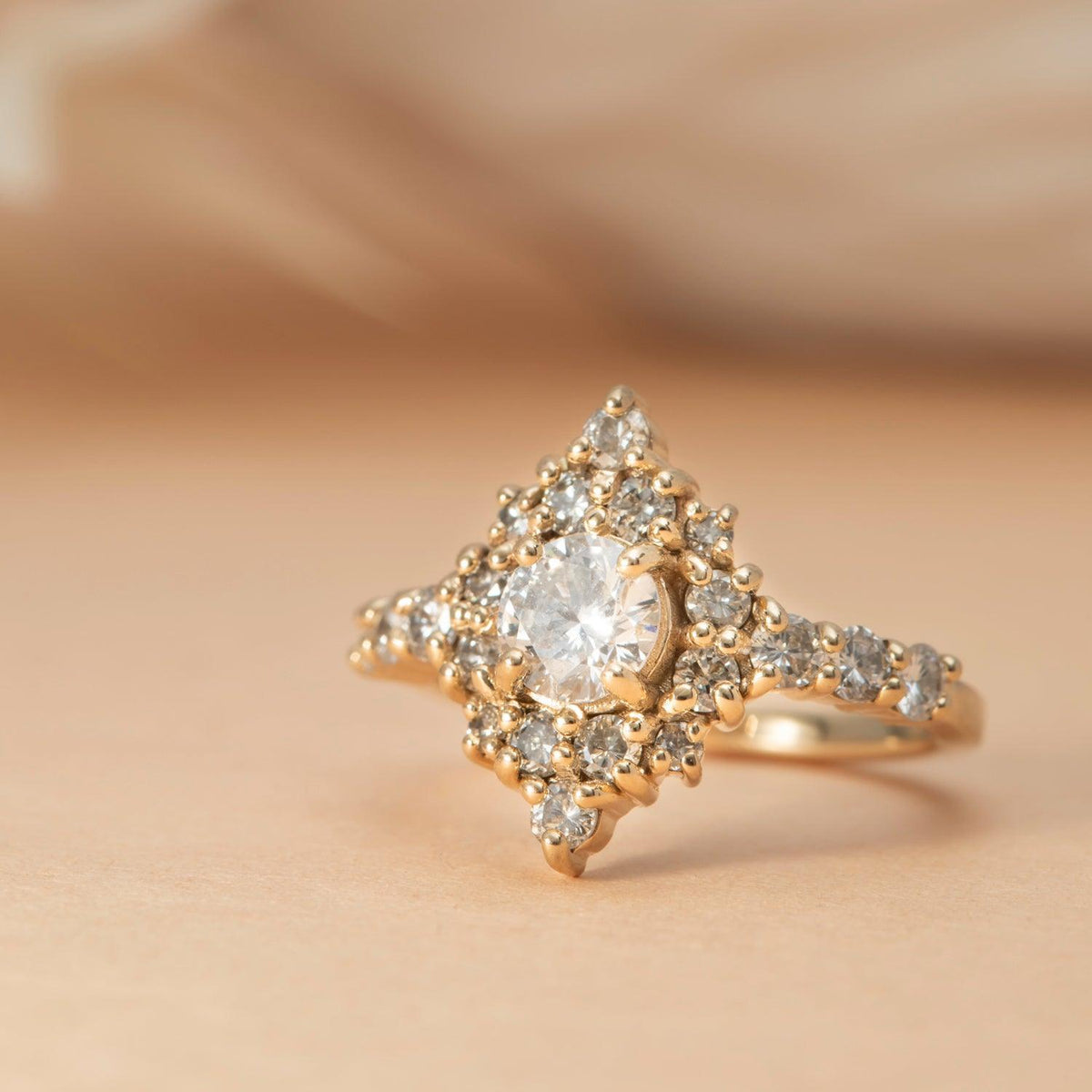 Custom diamond ring, photo 2