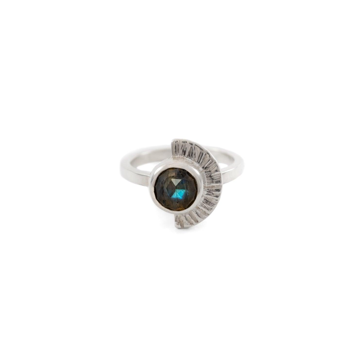 Hathor Ring - Kat Cadegan