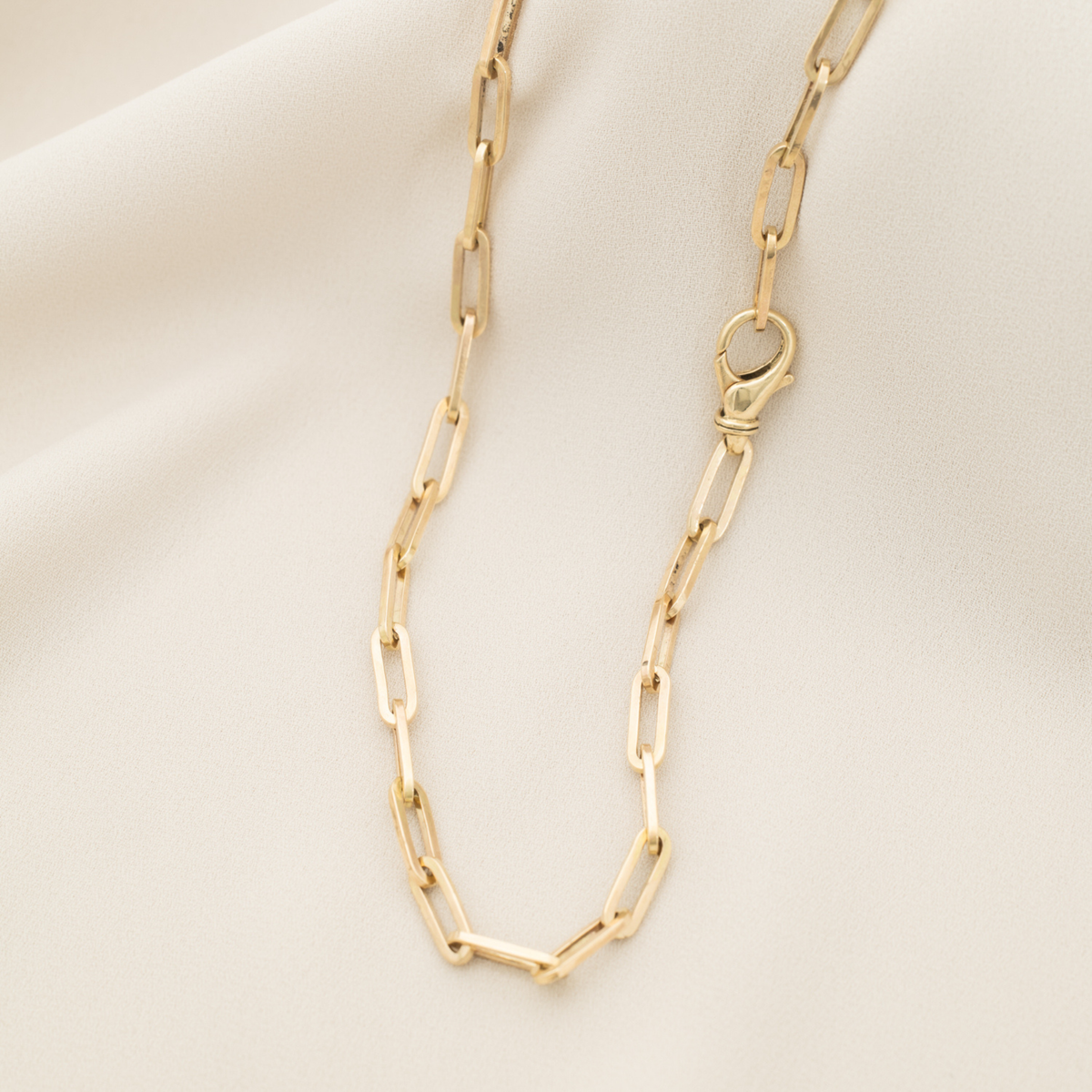 Kat Cadegan Jewellery - Handcrafted 14k paperclip chain