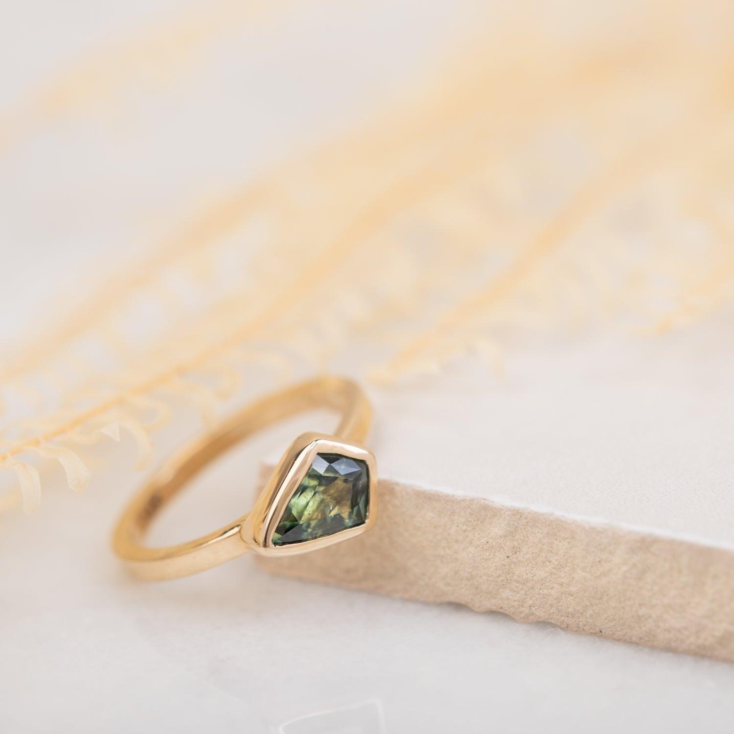 Daphne - Sapphire Ring - Kat Cadegan