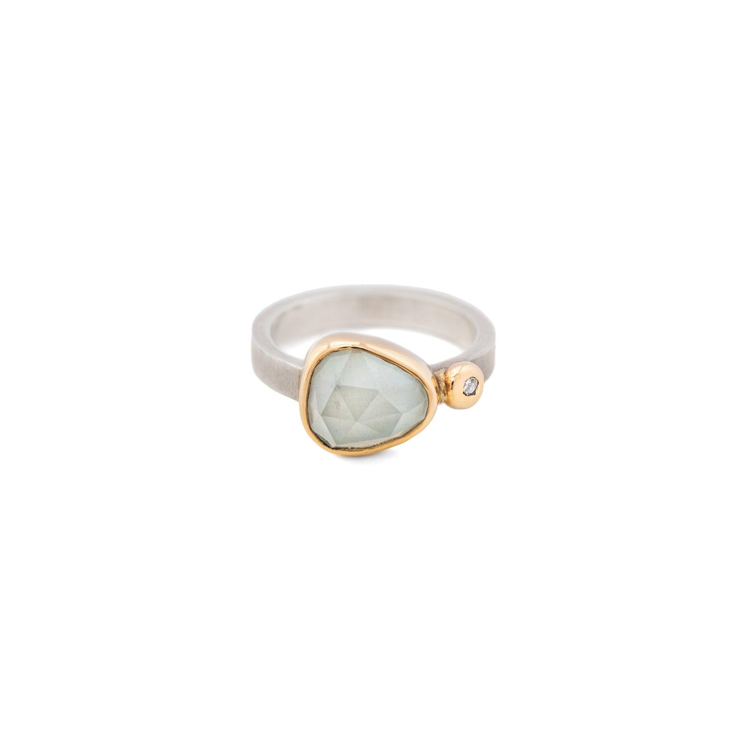 Helen - Aquamarine ring with 1 diamond - Kat Cadegan