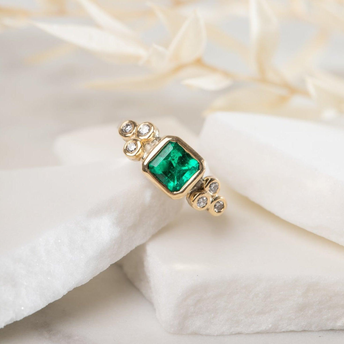 Jules custom emerald ring, photo 2