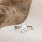 Magie - Diamond Ring - Kat Cadegan