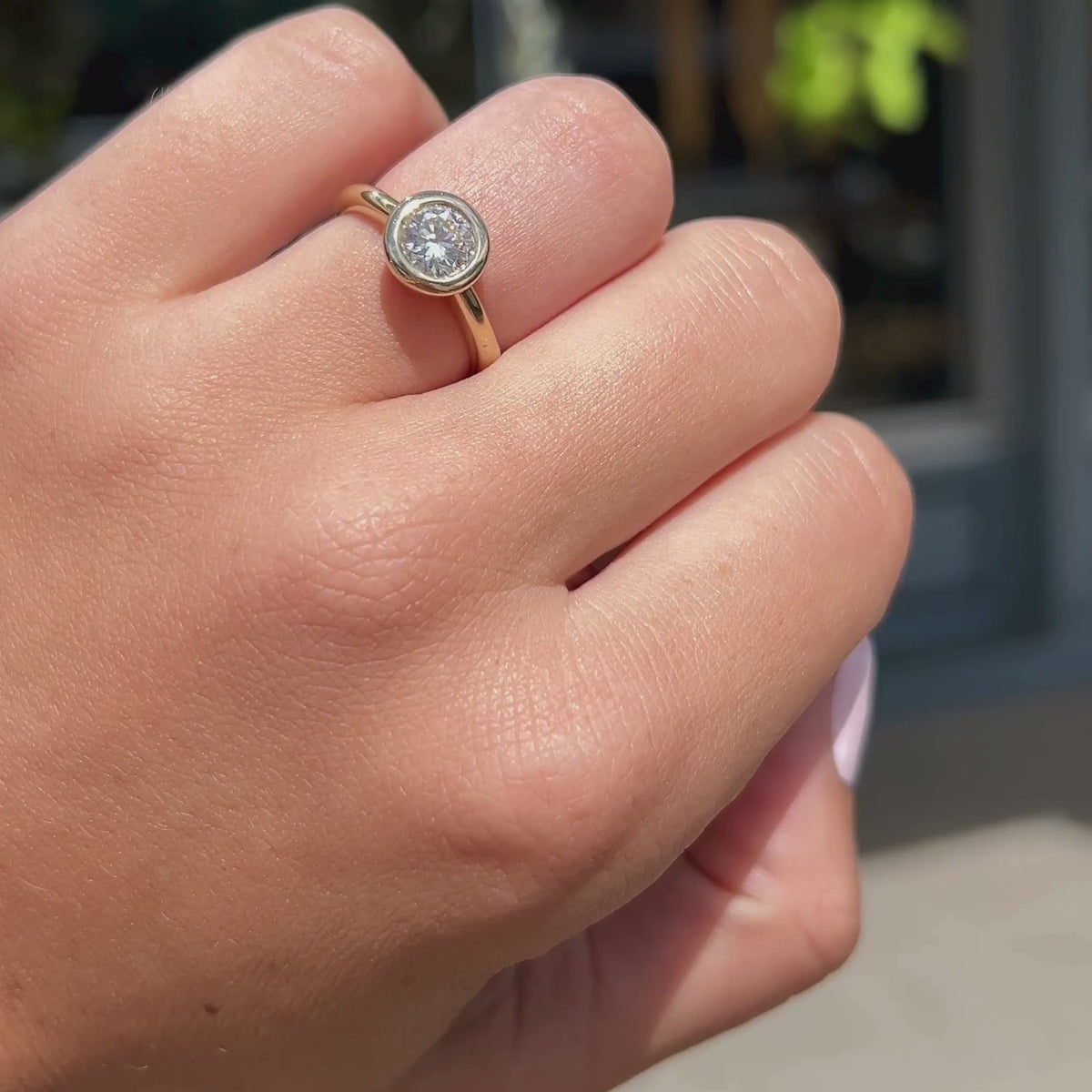 Yevheniia Round - Ready to Ship Engagement Ring - Kat Cadegan Jewellery