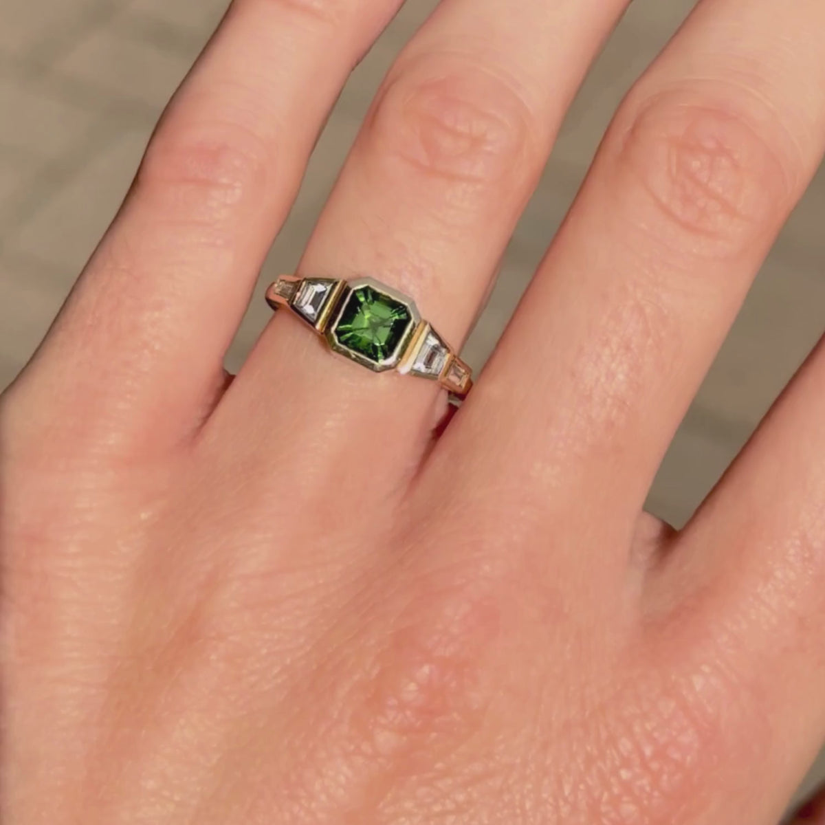 Video of the Saiorse green tourmaline ring