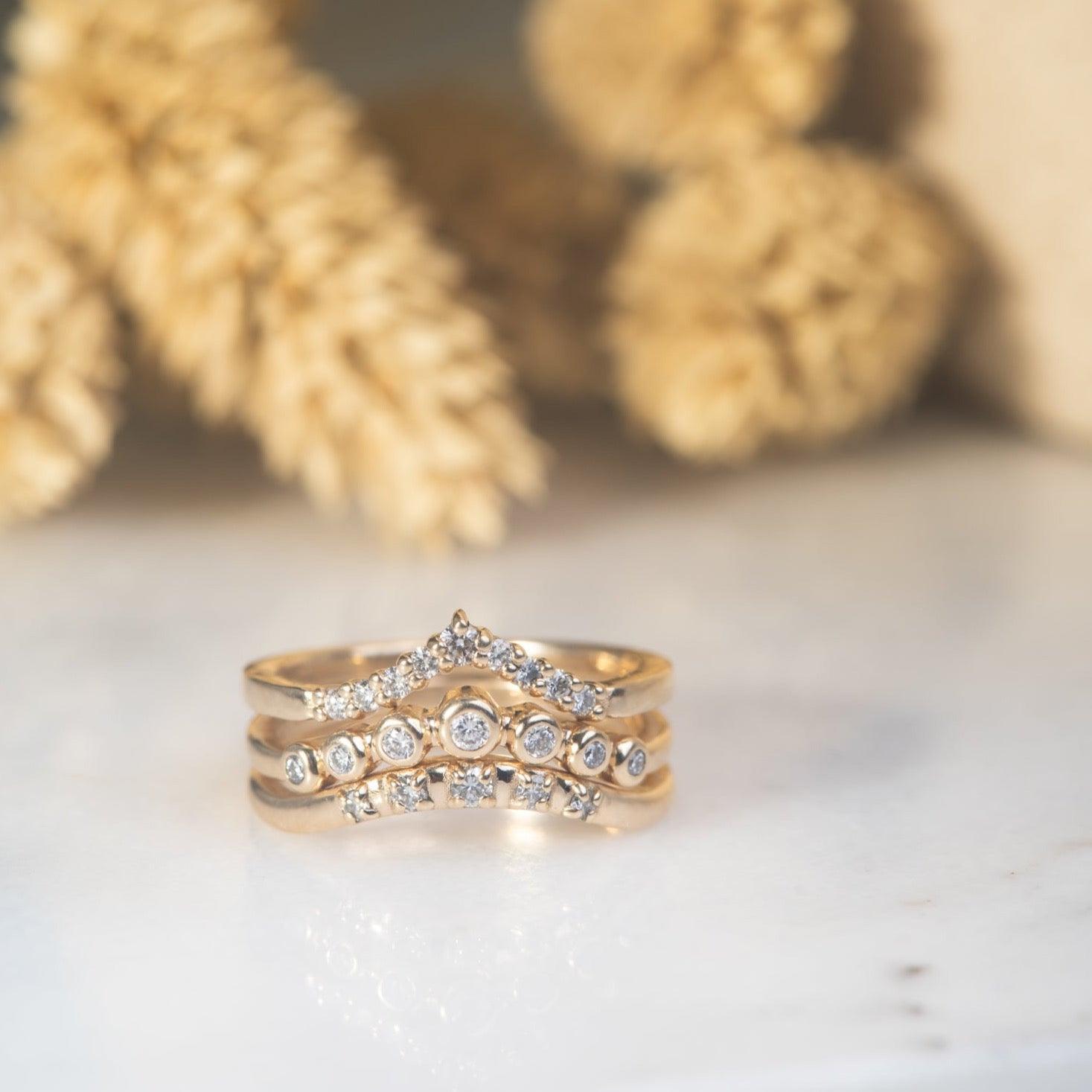 Starburst halo with 5 diamonds - Kat Cadegan