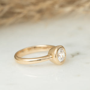 Yevheniia - Round Diamond Ring